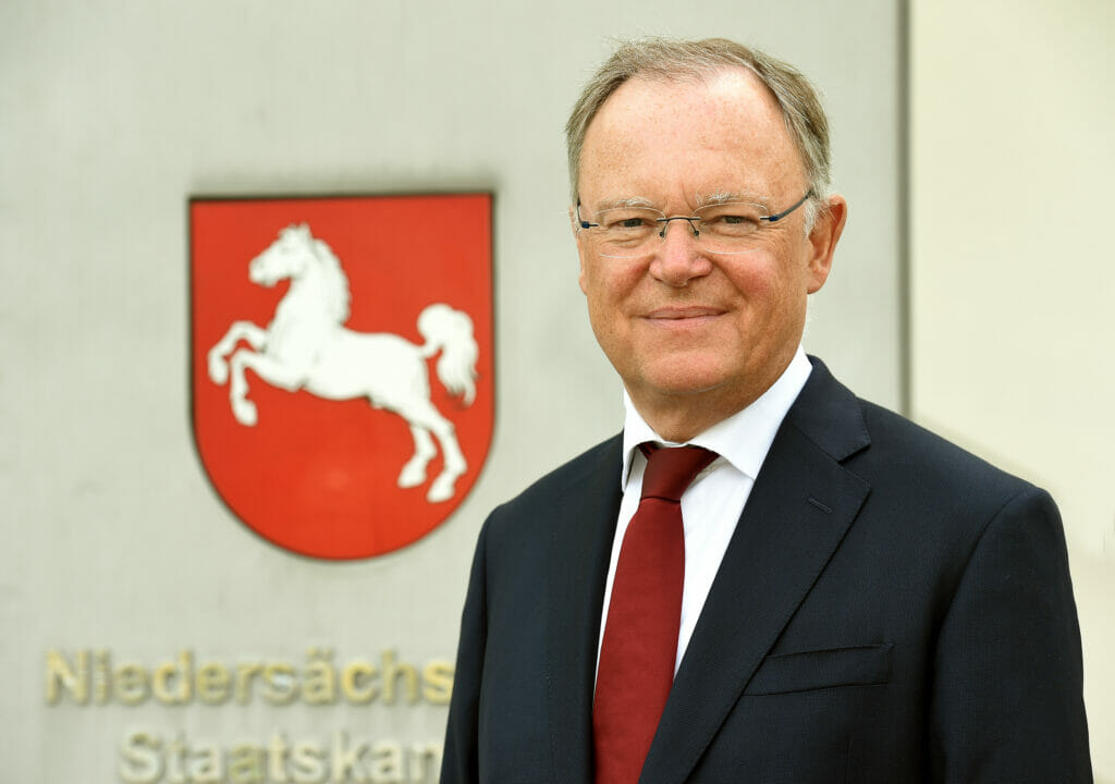 Stephan Weil, Niedersächsische Staatskanzlei