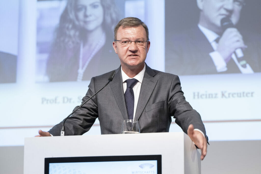 Heinz Kreuter, Mitglied des Erweiterten Präsidiums, bei der Mitgliederversammlung 2022