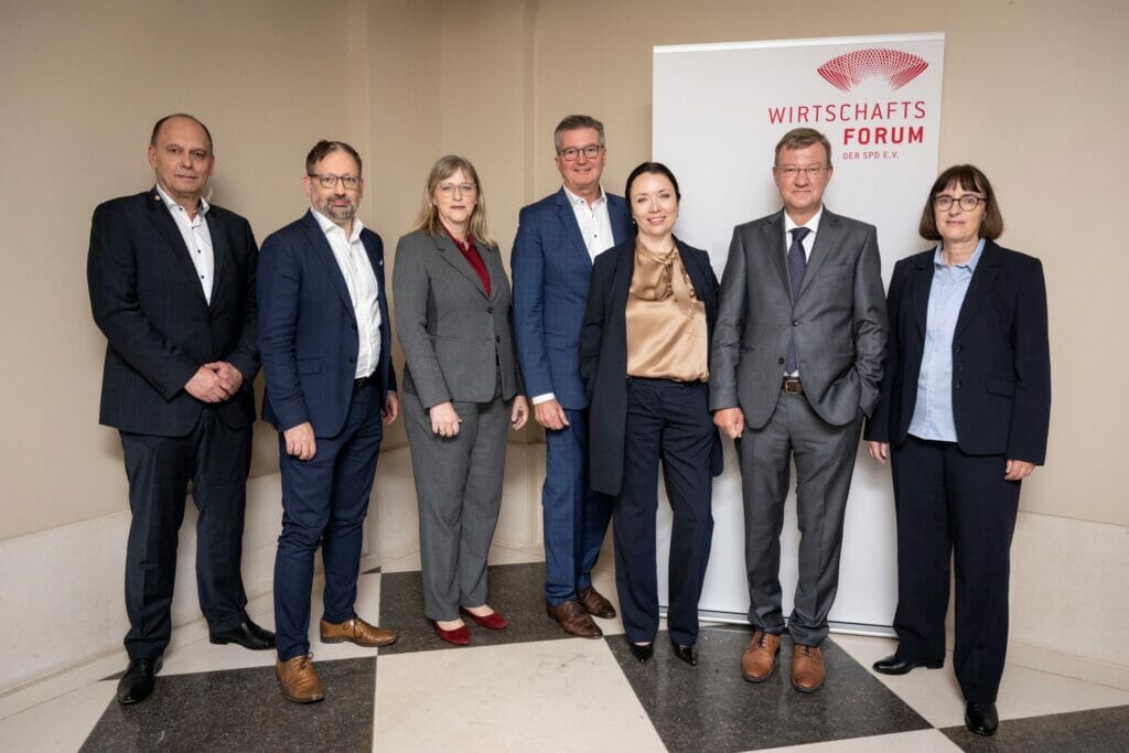 Präsidium und Erweitertes Präsidium des SPD-Wirtschaftsforums (nicht im Bild: Matthias Machnig, Philipp Schlüter, Oliver Burkhard und Sabina Jeschke)