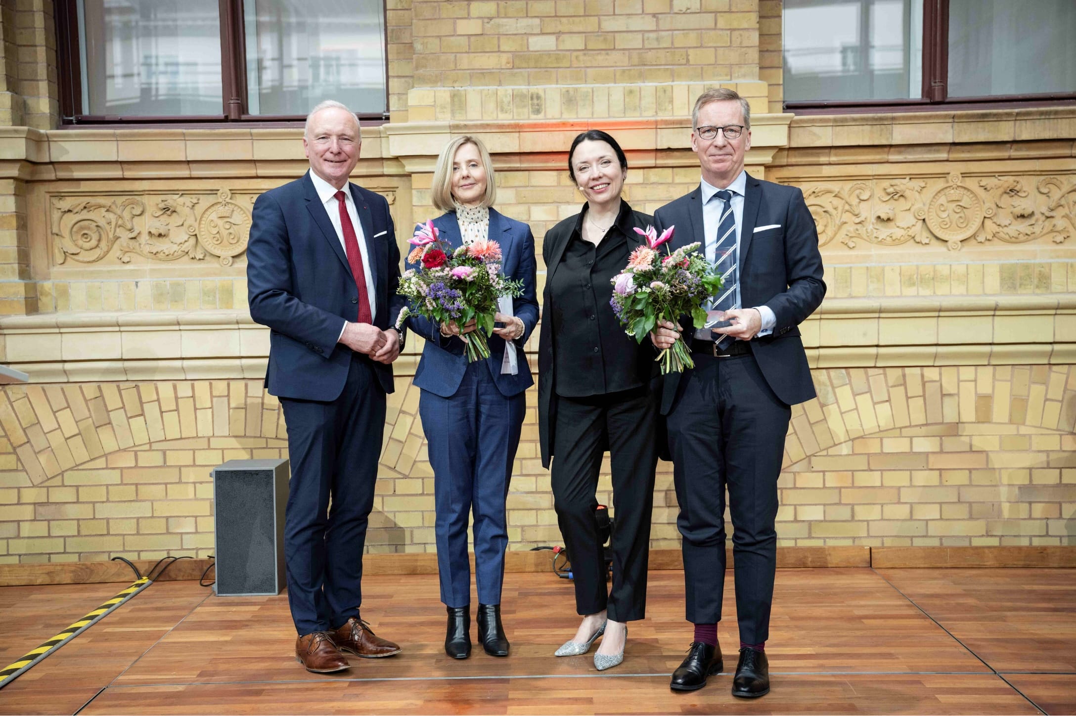 Dr. Marianne Janik und Prof. Dr. Michael Hüther mit dem WiForward 2024 ausgezeichnet
